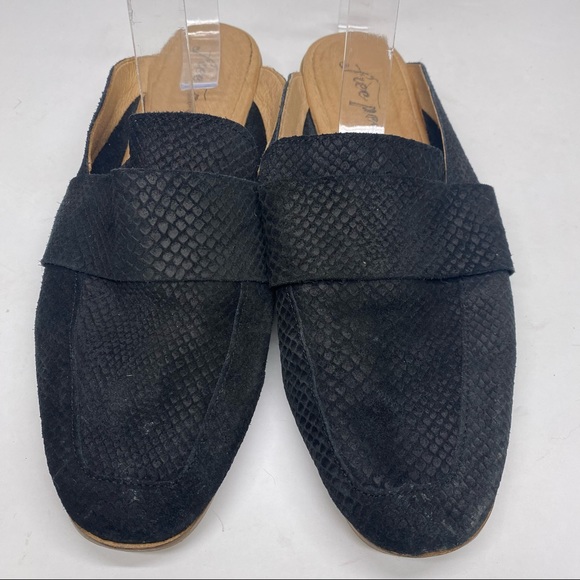Free People At Ease Black Textured Suede Loafers - Picture 3 of 6